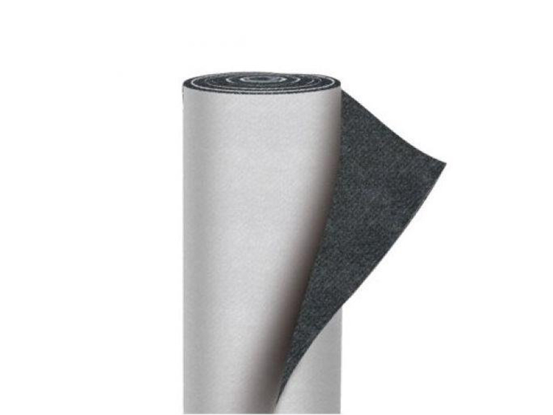 фото Tyvek Metal мембрана с монтажной лентой