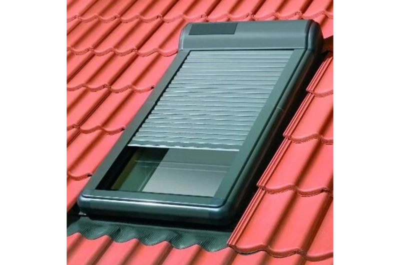 фото Fakro ARZ Wi-Fi рольставни с автоматическим управлением 134x98