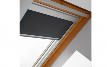 Velux штора на направляющих CONTRIO Черный фото
