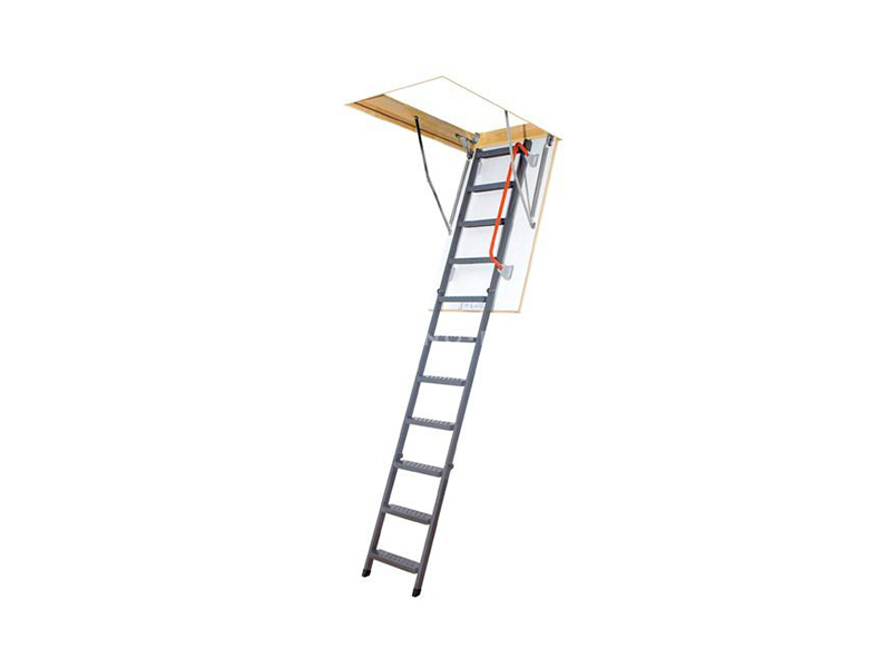 фото FAKRO Чердачная лестница  LMK - 60x120 H-280 см